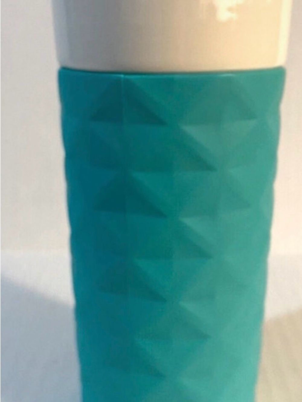 ellos Teal Geometric Grip Travel Tumbler